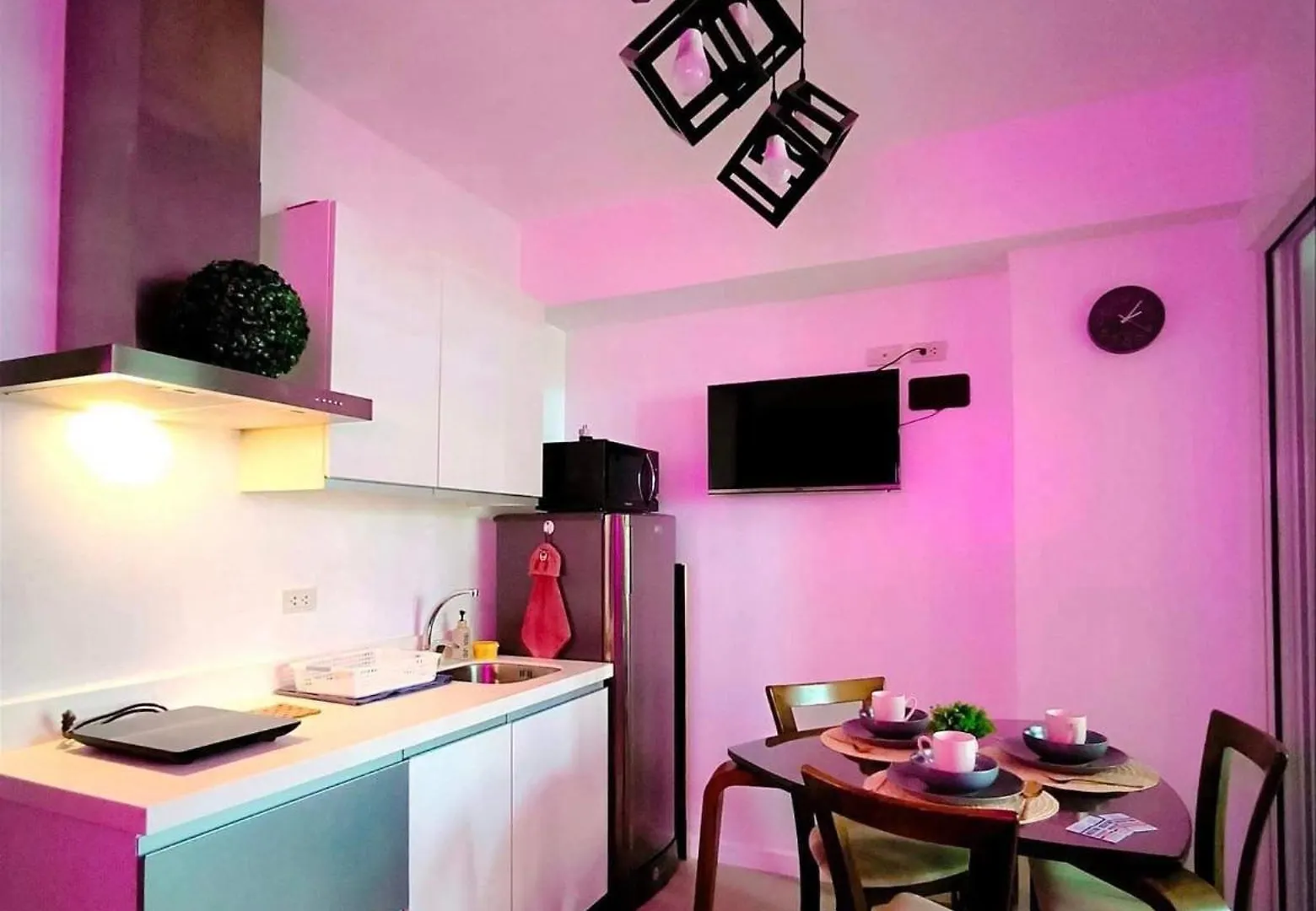 Azure Urban Resort Residences - Staycationary Miami 1710 Manila 0*,